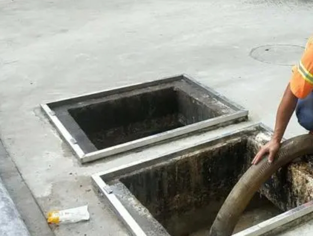横峰化粪池清理