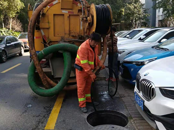 横峰排污管道清淤